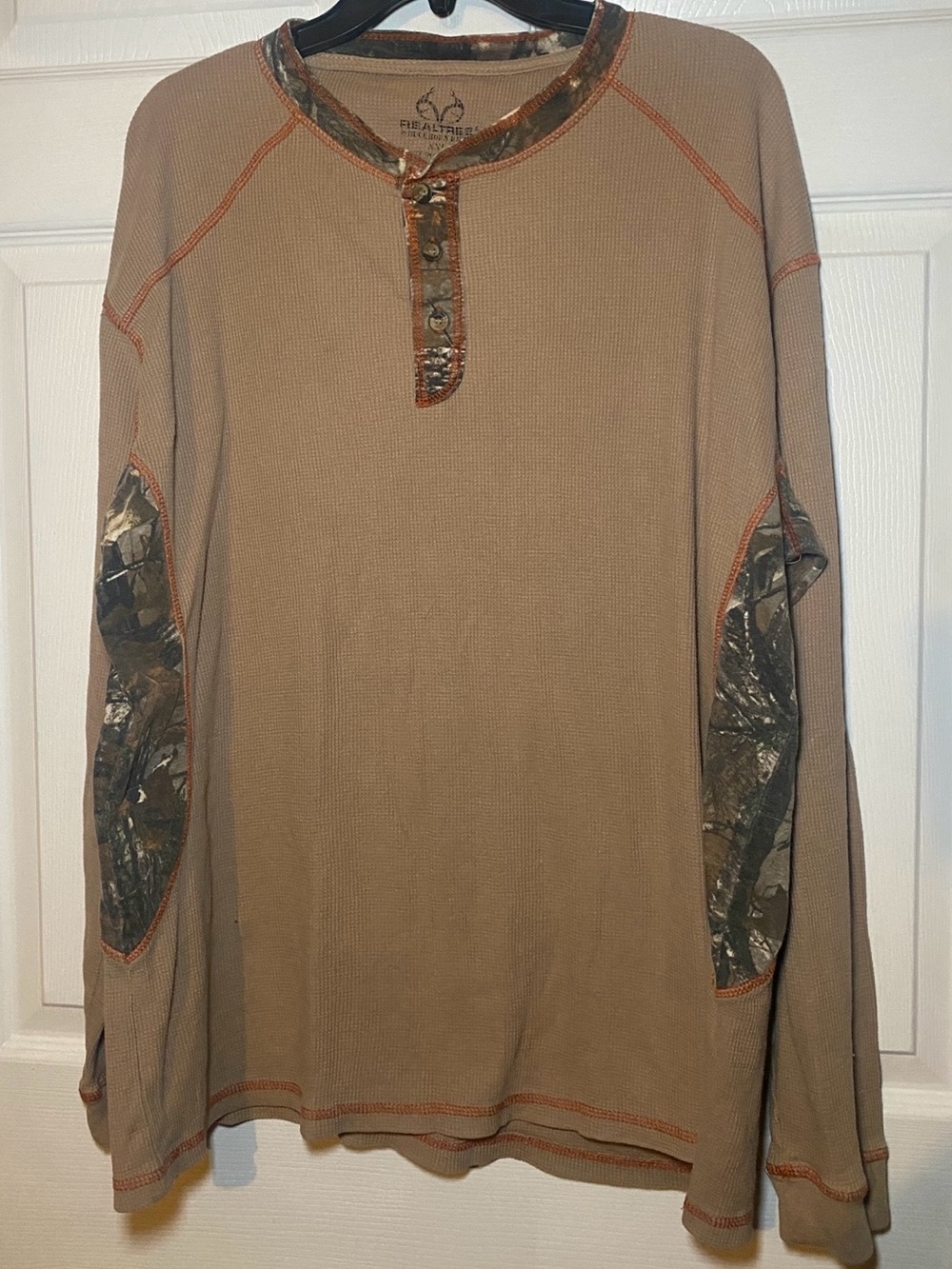 Vintage Realtree Thermal Henley Shirt XXL – Camo Accents